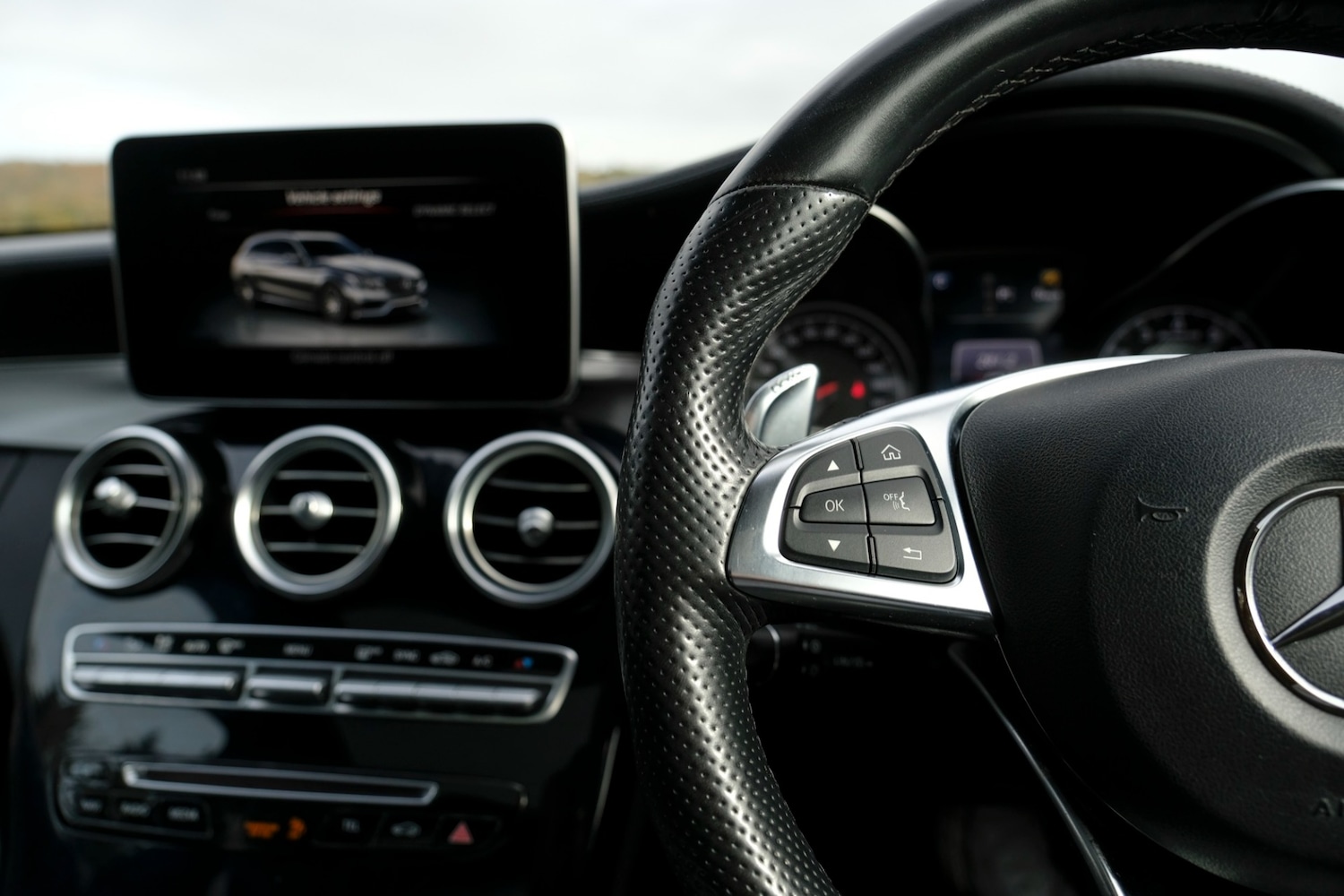 Used Mercedes-Benz C Class 2018 for sale - 76421878: Photo 57