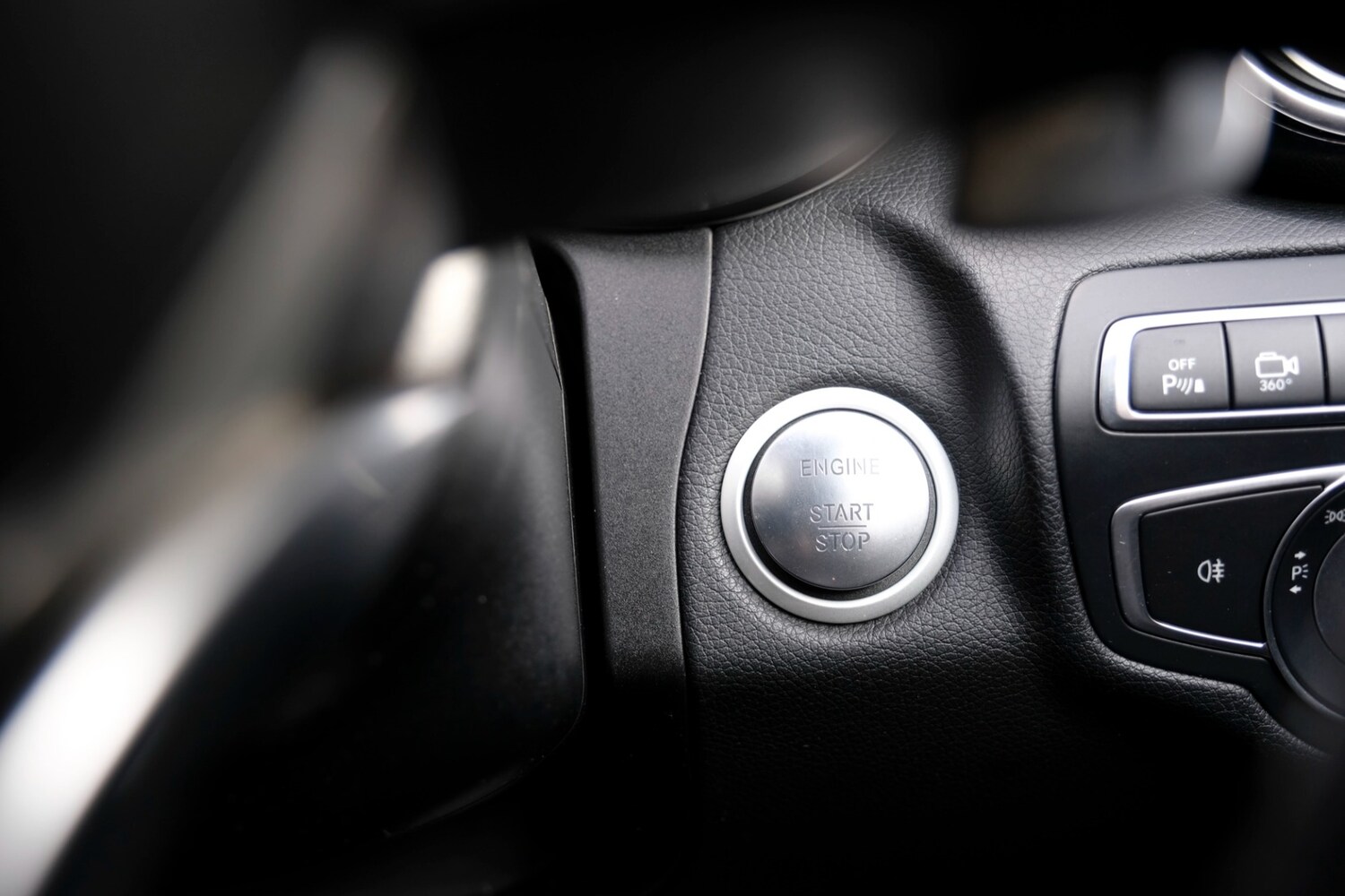 Used Mercedes-Benz C Class 2018 for sale - 76421878: Photo 60