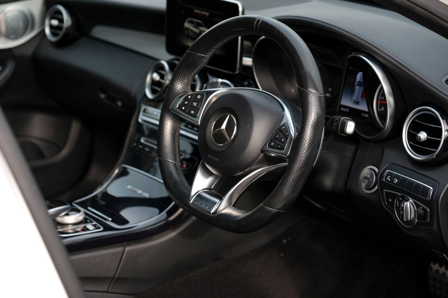 Used Mercedes-Benz C Class 2018 for sale - 76421878: Photo 61