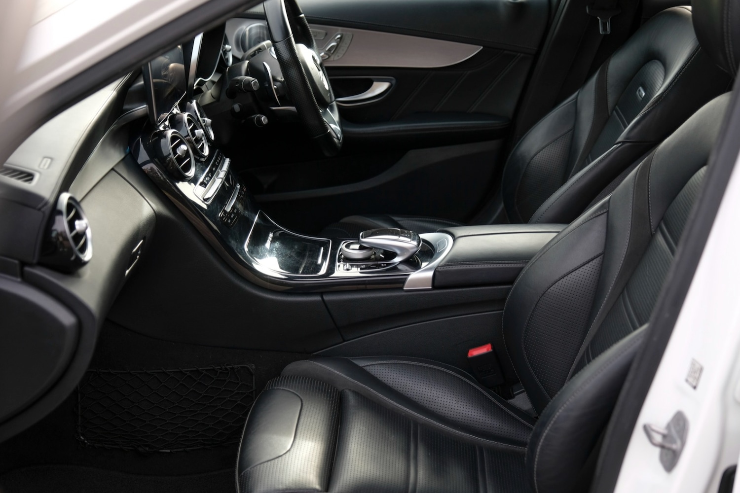 Used Mercedes-Benz C Class 2018 for sale - 76421878: Photo 63