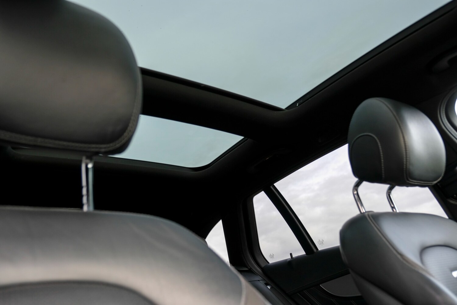 Used Mercedes-Benz C Class 2018 for sale - 76421878: Photo 81