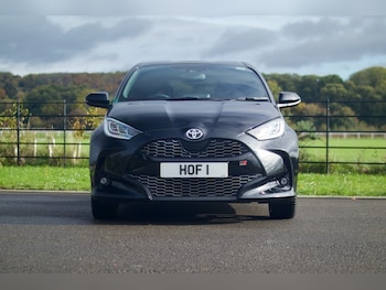 Used Toyota Yaris 2023 for sale - 76330122: Photo