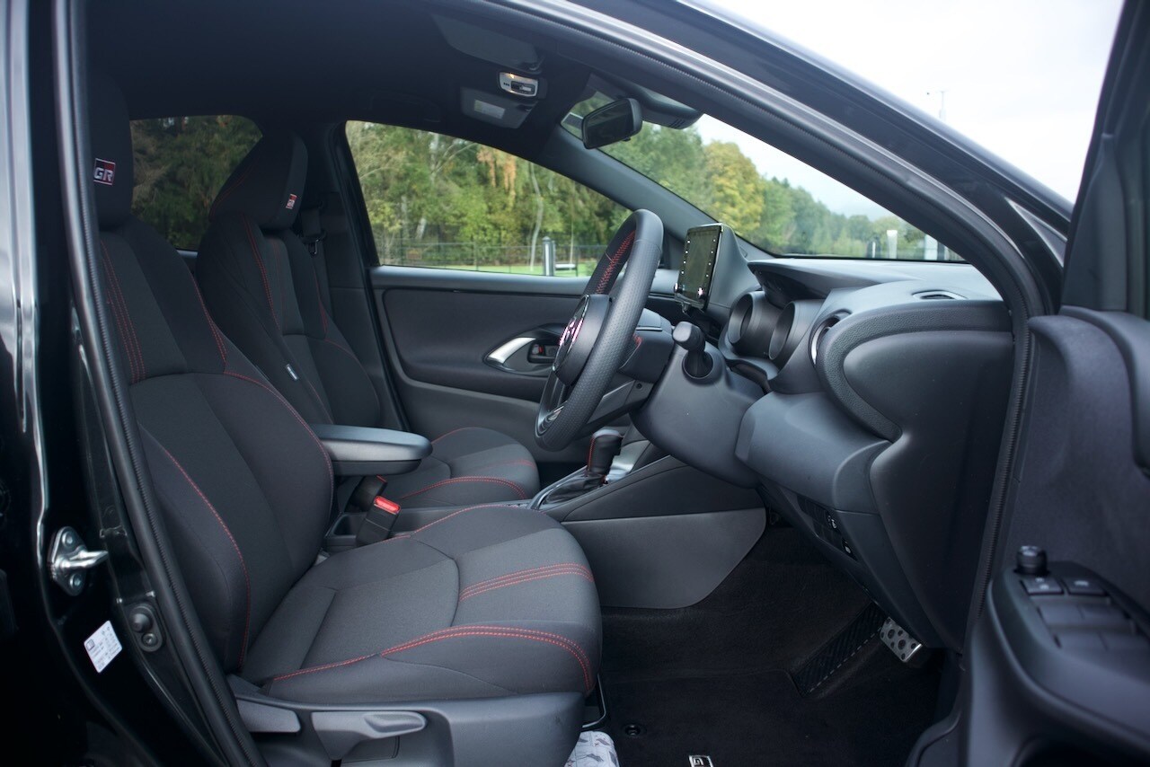 Used Toyota Yaris 2023 for sale - 76330122: Photo 32