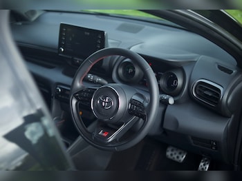 Used Toyota Yaris 2023 for sale - 76330122: Photo