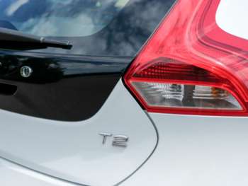 Used Volvo V40 2018 for sale - 75118445: Photo