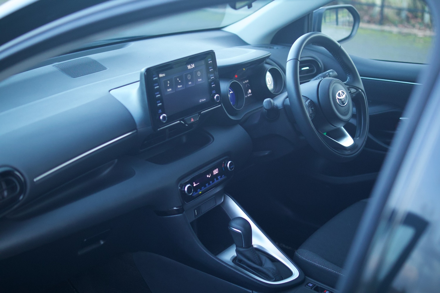 Used Toyota Yaris 2022 for sale - 77350774: Photo 14