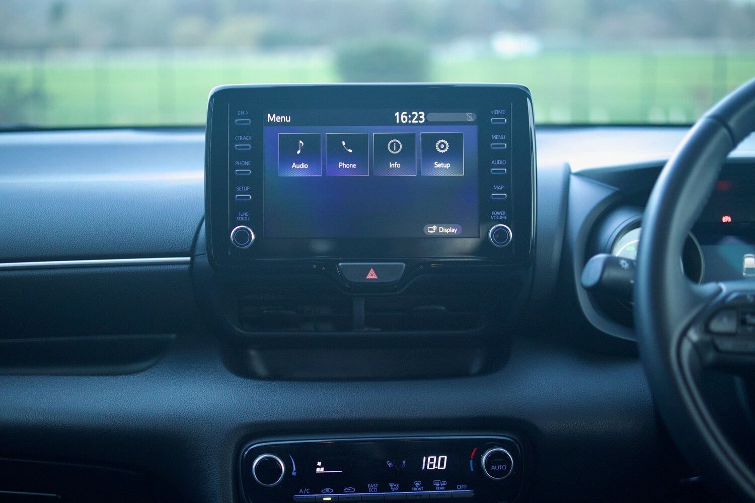 Used Toyota Yaris 2022 for sale - 77350774: Photo 18