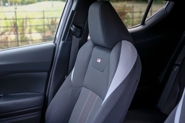 Used Toyota C-HR 2023 for sale - 75627010: Photo 25