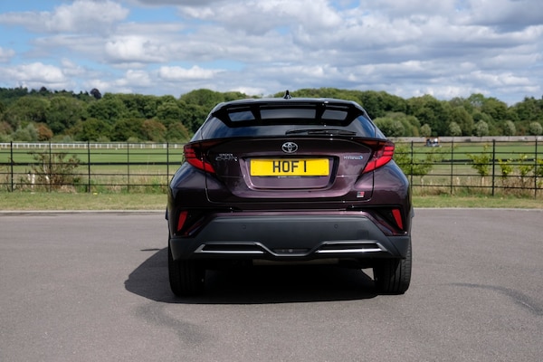 Used Toyota C-HR 2023 for sale - 75627010: Photo 2