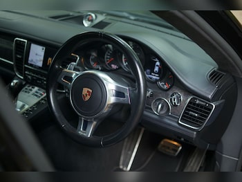 Used Porsche Panamera 2014 for sale - 76807308: Photo