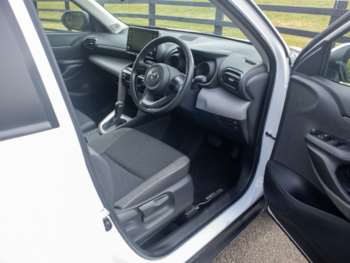Used Toyota Yaris Cross 2022 for sale - 74703299: Photo