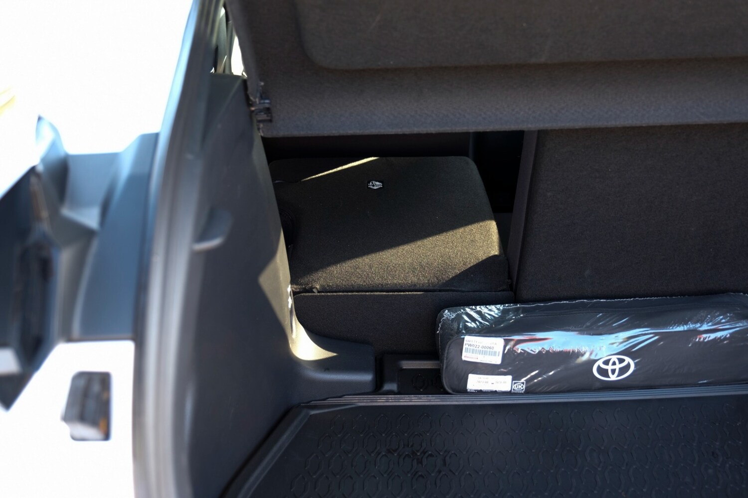 Used Toyota C-HR 2024 for sale - 76230984: Photo 27