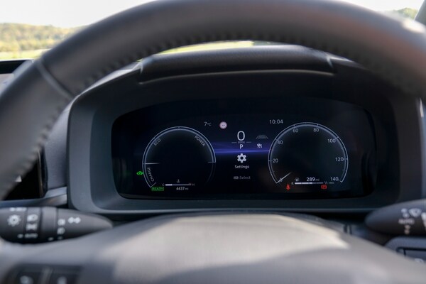 Used Toyota C-HR 2024 for sale - 76230984: Photo 37