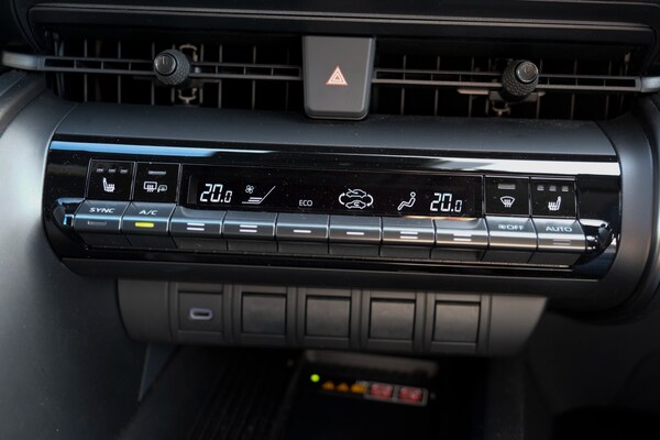 Used Toyota C-HR 2024 for sale - 76230984: Photo 40