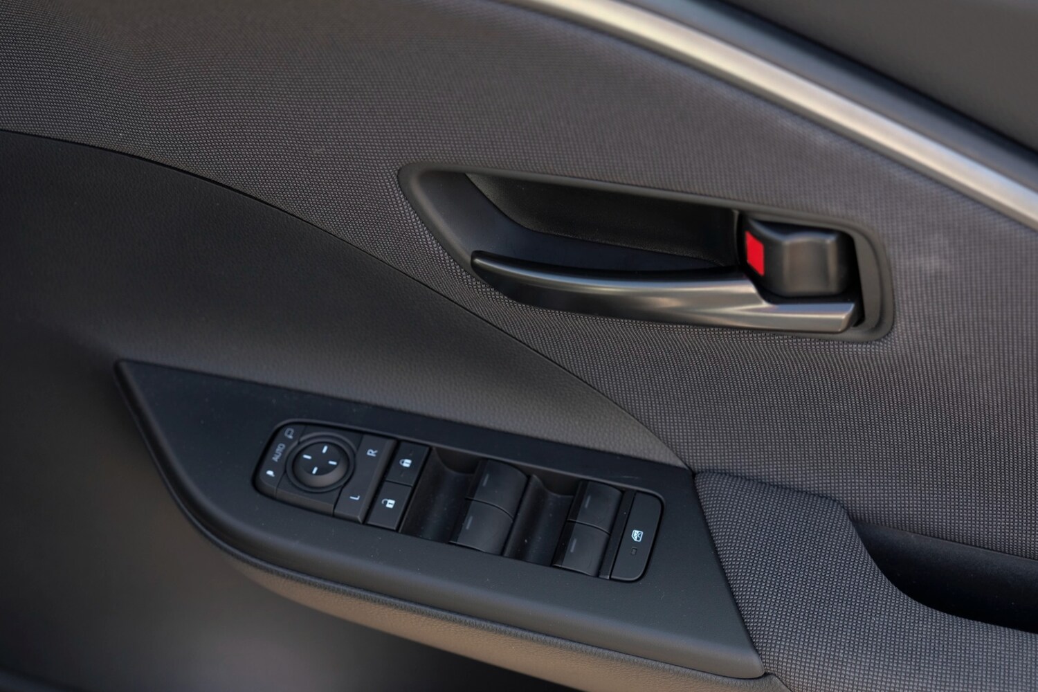 Used Toyota C-HR 2024 for sale - 76230984: Photo 41