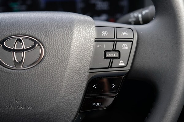 Used Toyota C-HR 2024 for sale - 76230984: Photo 56