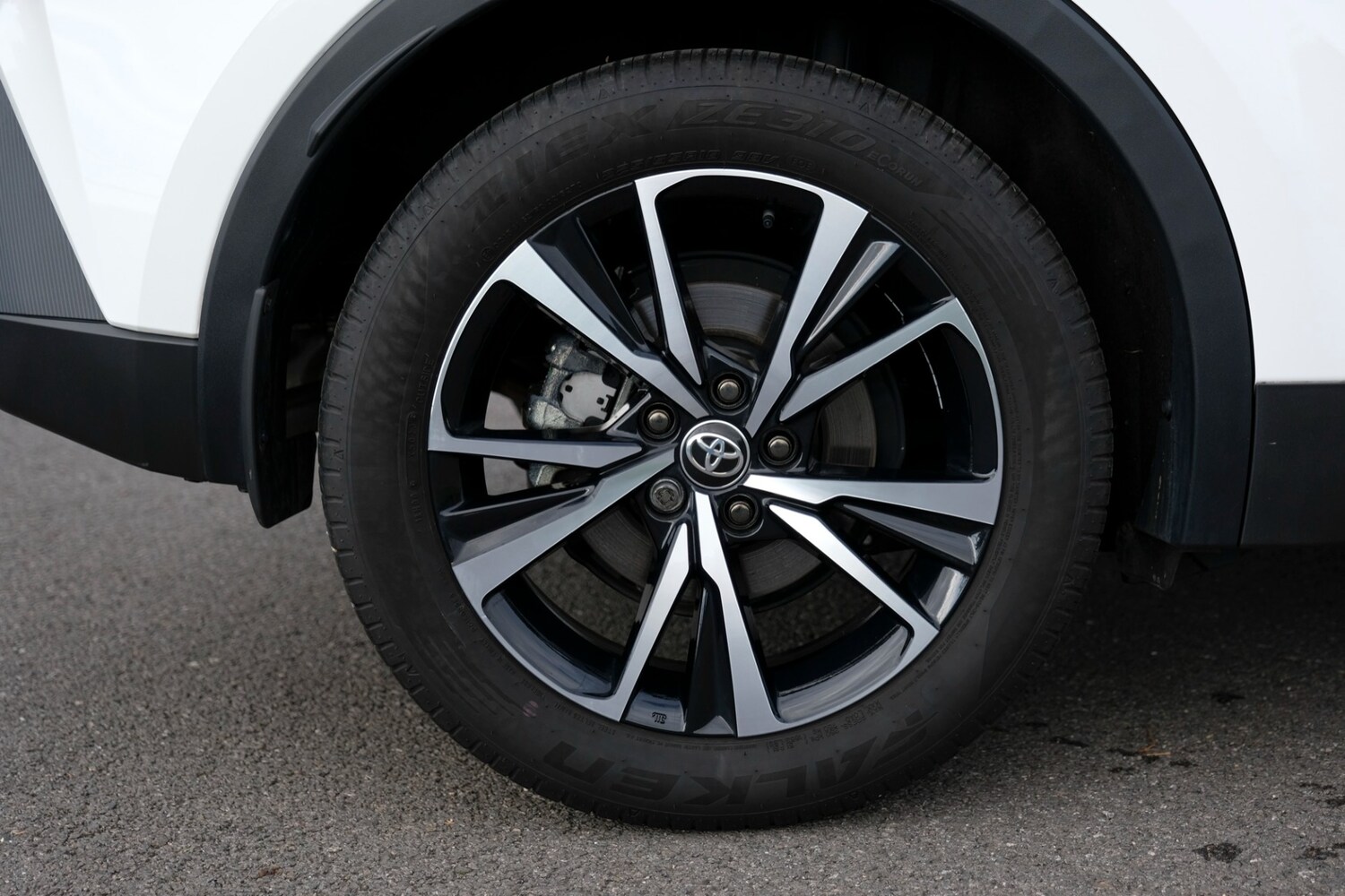 Used Toyota C-HR 2024 for sale - 76230984: Photo 58