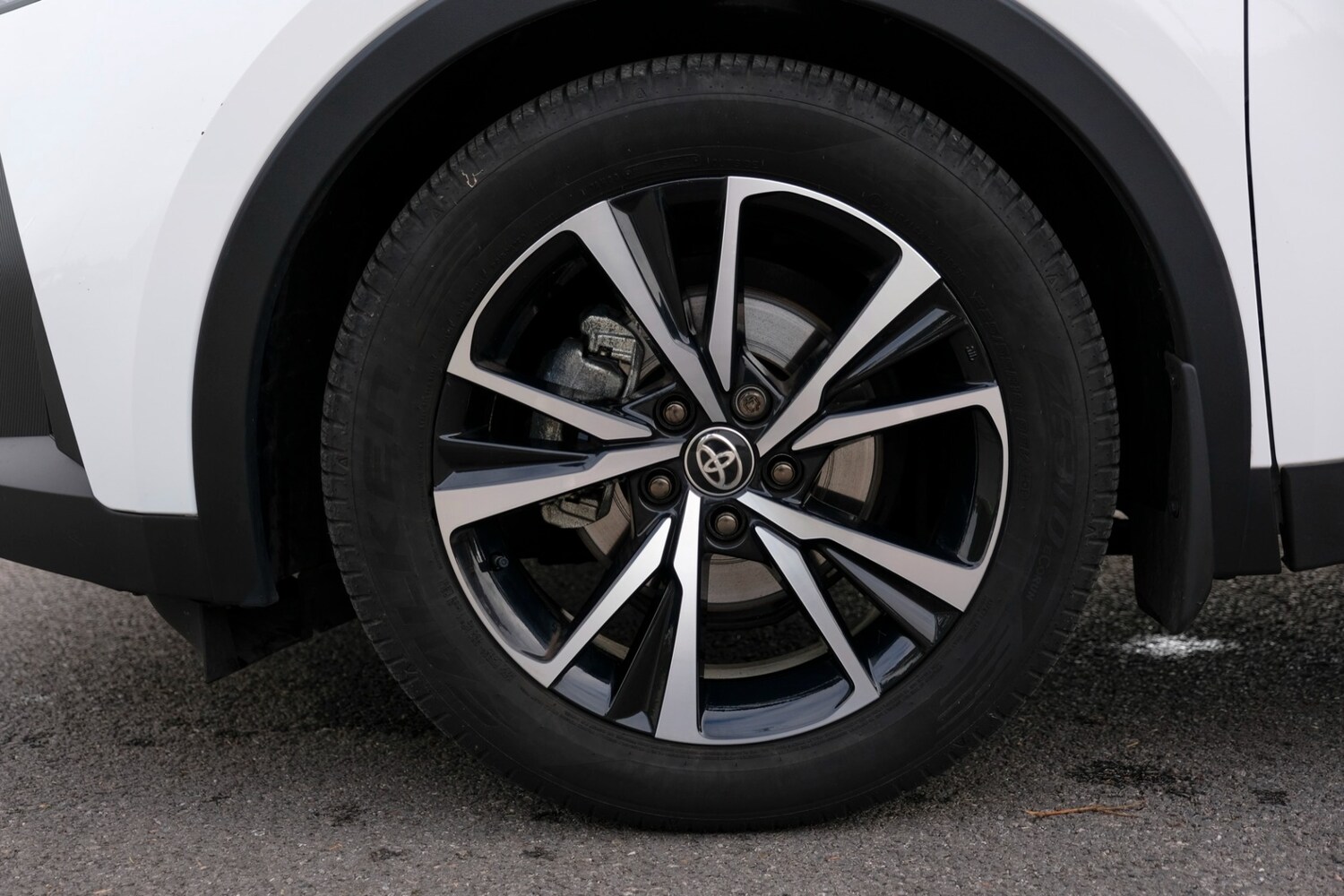 Used Toyota C-HR 2024 for sale - 76230984: Photo 60