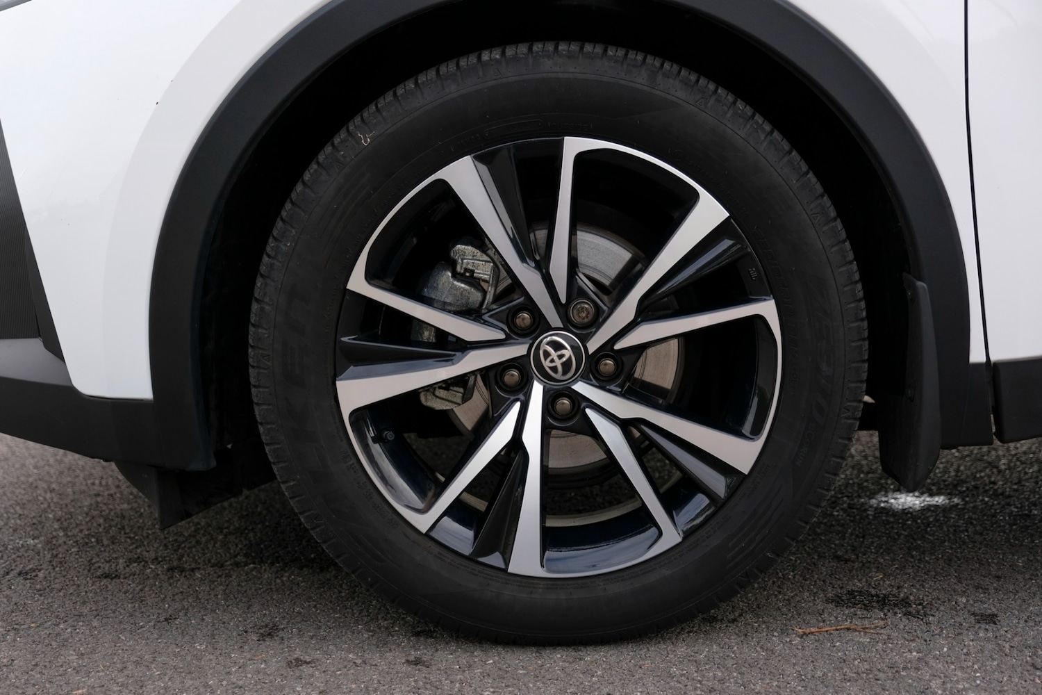 Used Toyota C-HR 2024 for sale - 76230984: Photo 61