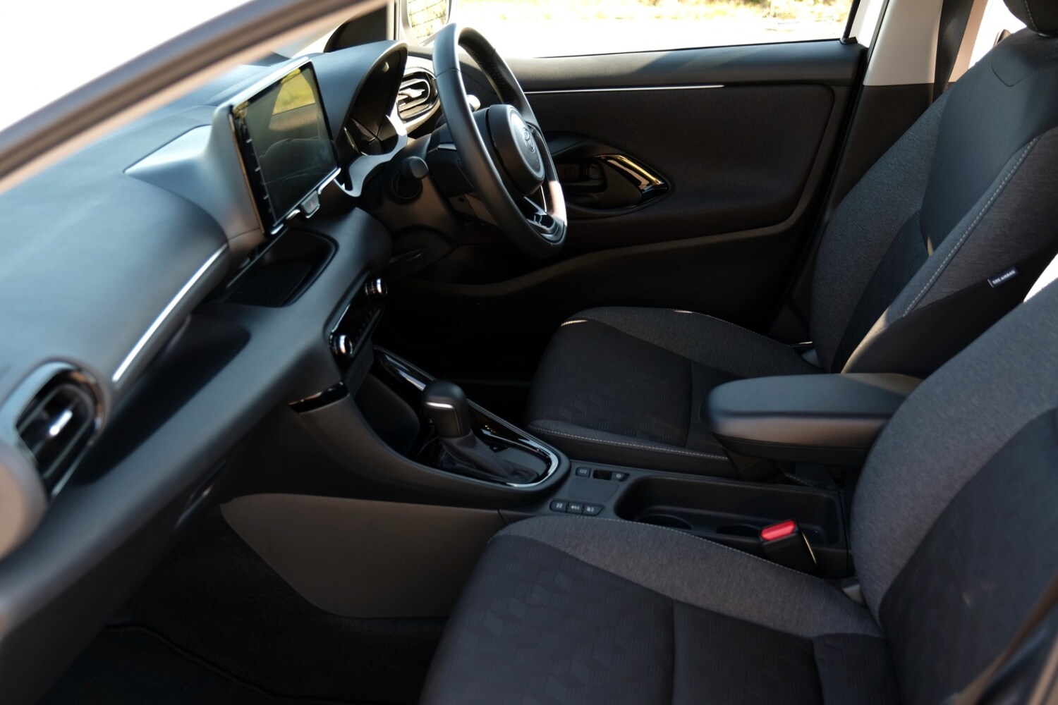 Used Toyota Yaris 2024 for sale - 77962054: Photo 14