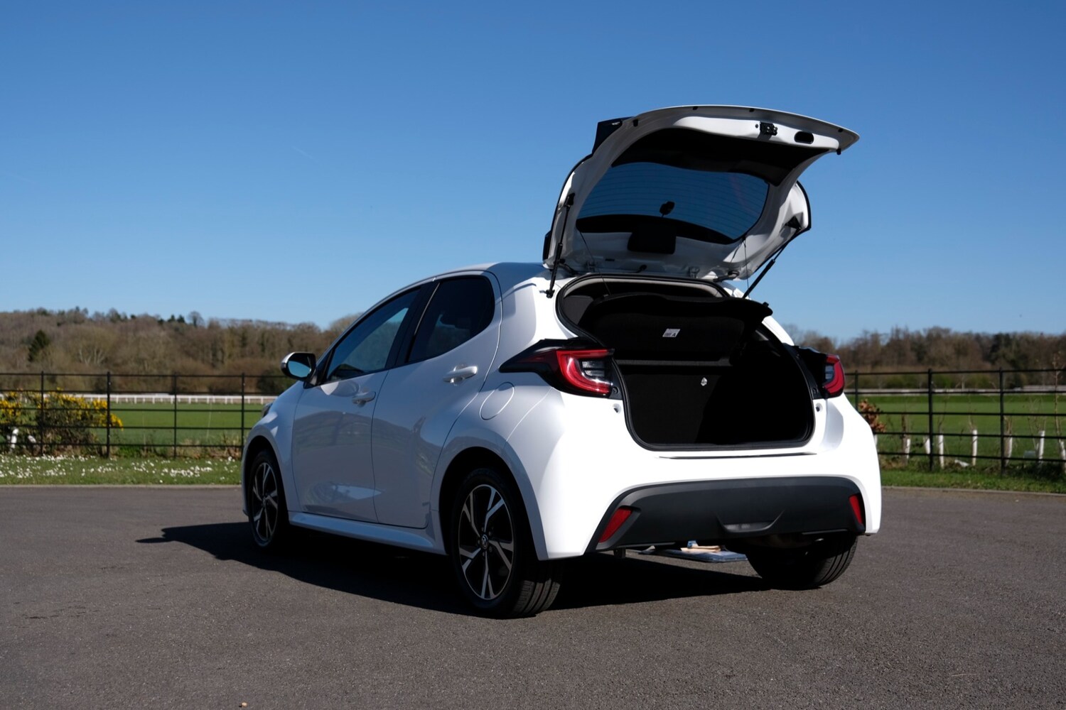 Used Toyota Yaris 2024 for sale - 77962054: Photo 7