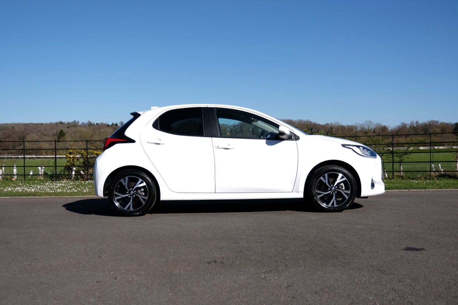 Used Toyota Yaris 2024 for sale - 77962054: Photo 8