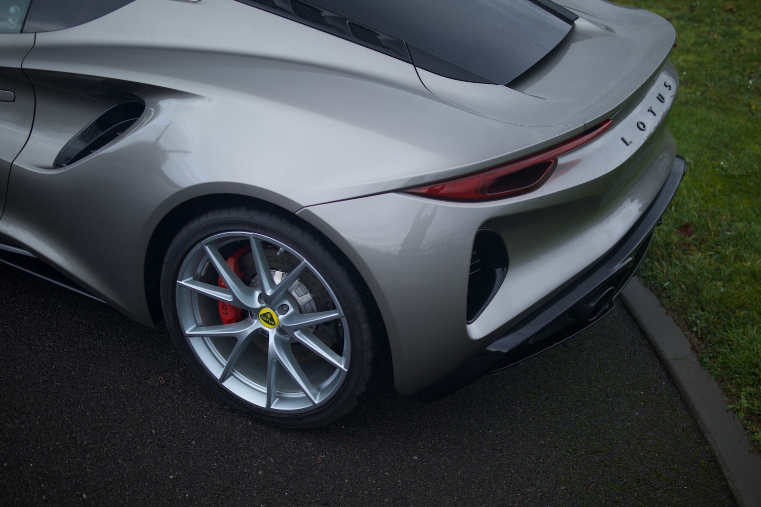 Used Lotus Emira 2023 for sale - 77284058: Photo 13