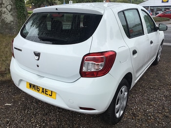 Used Dacia Sandero 2016 for sale - 75743610: Photo