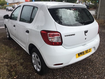 Used Dacia Sandero 2016 for sale - 75743610: Photo