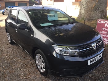 Used Dacia Sandero 2019 for sale - 79815381: Photo