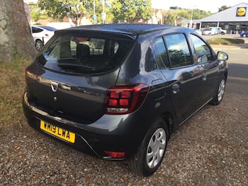Used Dacia Sandero 2019 for sale - 79815381: Photo