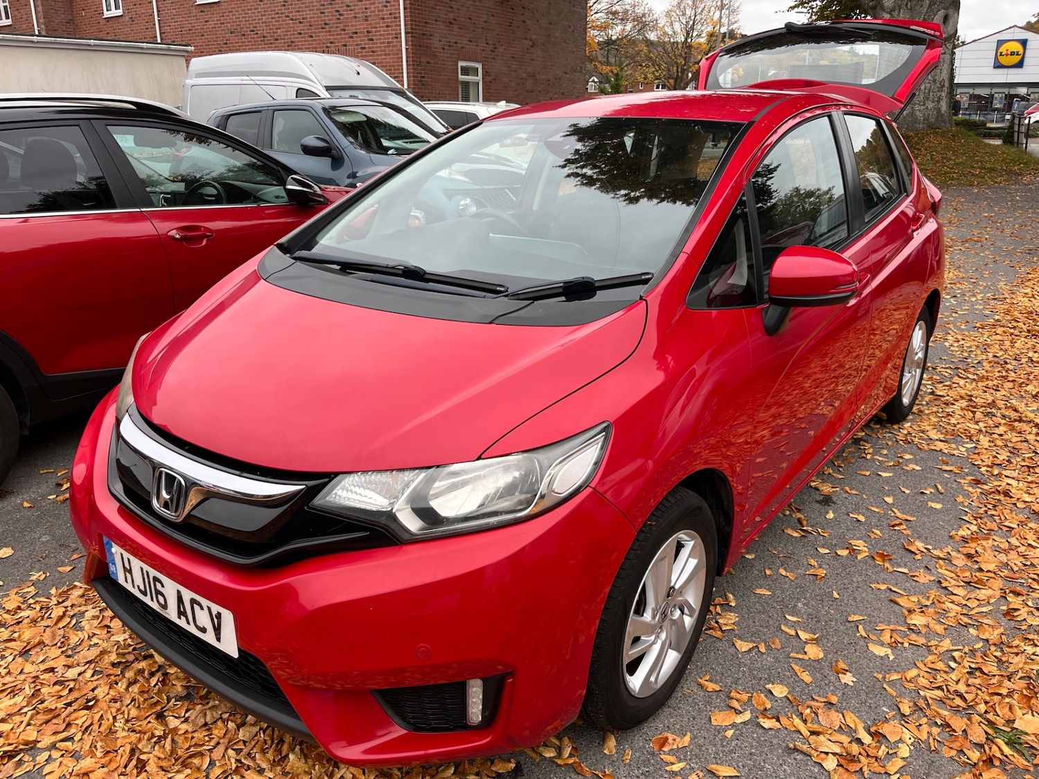 Used Honda Jazz 2016 for sale - 76322560: Photo 1
