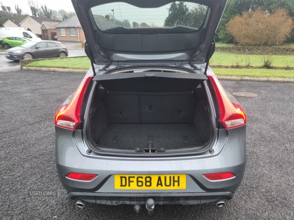 Used Volvo V40 2019 for sale - 77163935: Photo 10