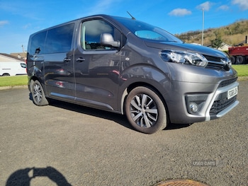 Used Toyota PROACE CITY Verso 2018 for sale - 79389321: Photo