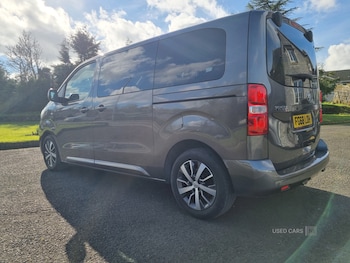 Used Toyota PROACE CITY Verso 2018 for sale - 79389321: Photo