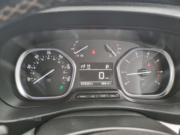 Used Peugeot Traveller 2017 for sale - 76327606: Photo 15