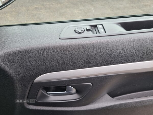 Used Peugeot Traveller 2017 for sale - 76327606: Photo 21