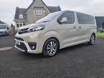 Used Toyota PROACE CITY Verso 2019 for sale - 79085635: Photo