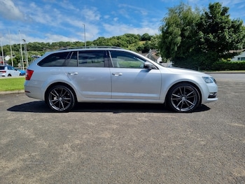 Used Skoda Octavia 2019 for sale - 75810956: Photo