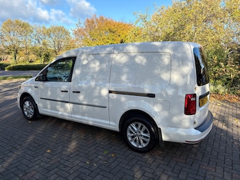 Used Volkswagen Caddy Maxi 2019 for sale - 76382839: Photo