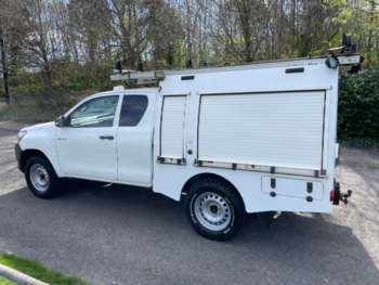 Used Toyota Hilux 2017 for sale - 74267990: Photo