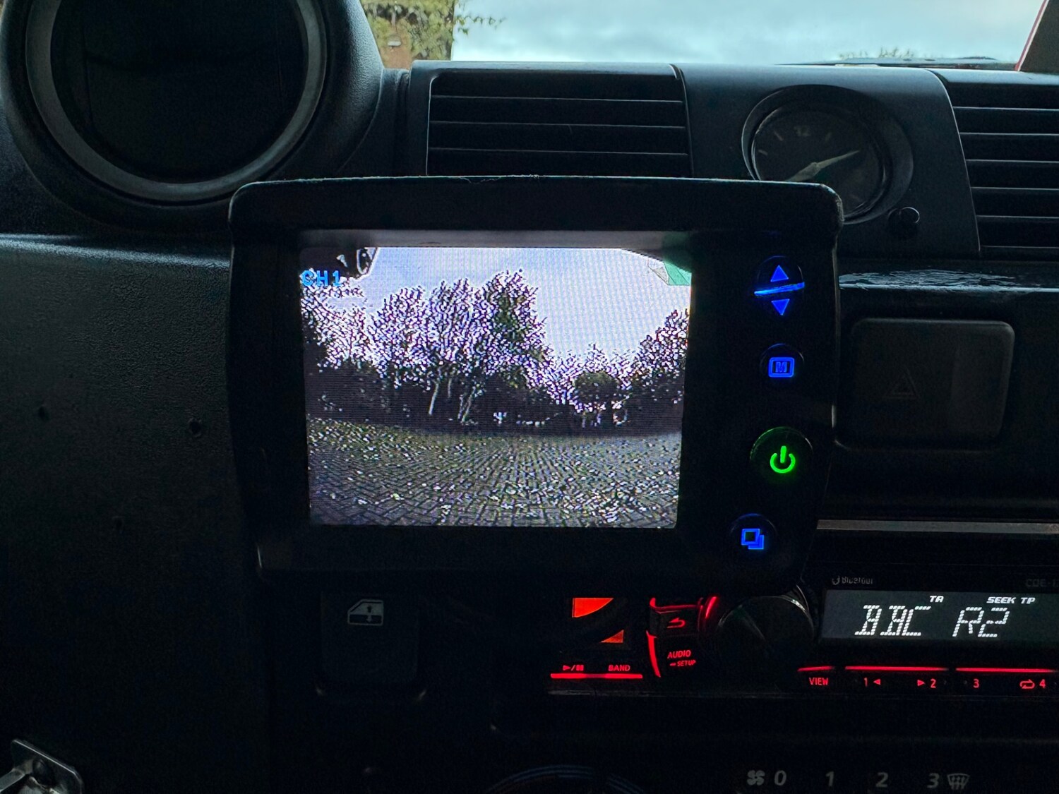 Used Land Rover Defender 2015 for sale - 76364845: Photo 15