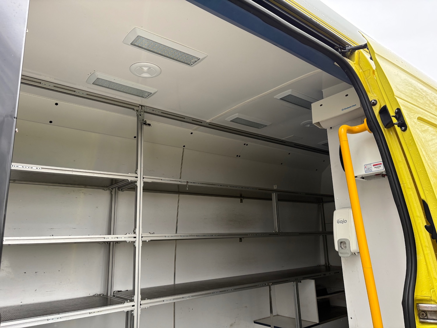 Used Mercedes-Benz Sprinter 2017 for sale - 77289381: Photo 12