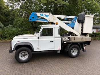Used Land Rover Defender 2015 for sale - 79418123: Photo
