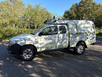 Used Toyota Hilux 2013 for sale - 76047693: Photo
