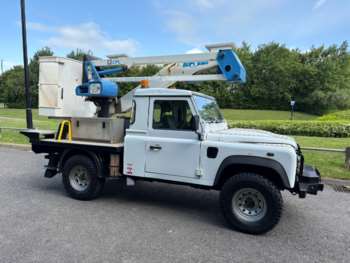 Used Land Rover Defender 2014 for sale - 75180100: Photo