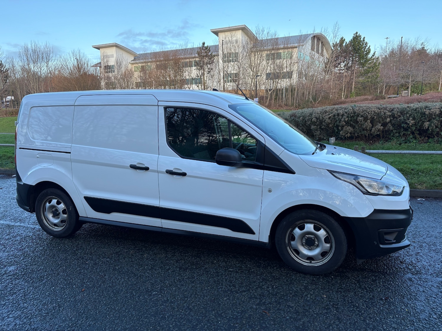 Used Ford Transit Connect 2023 for sale - 77240181: Photo 2