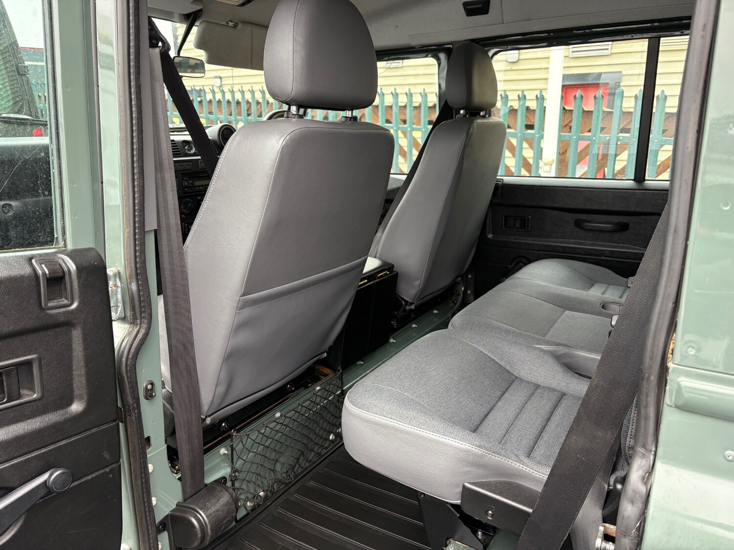 Used Land Rover Defender 2012 for sale - 76089387: Photo 10