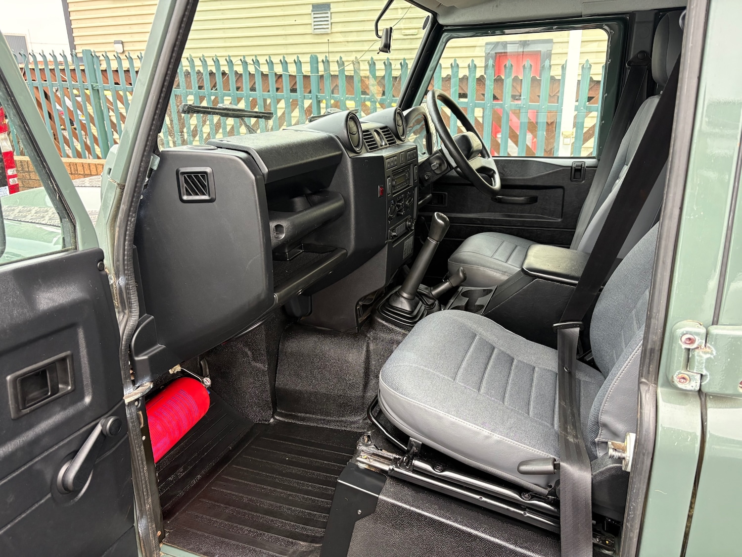 Used Land Rover Defender 2012 for sale - 76089387: Photo 18