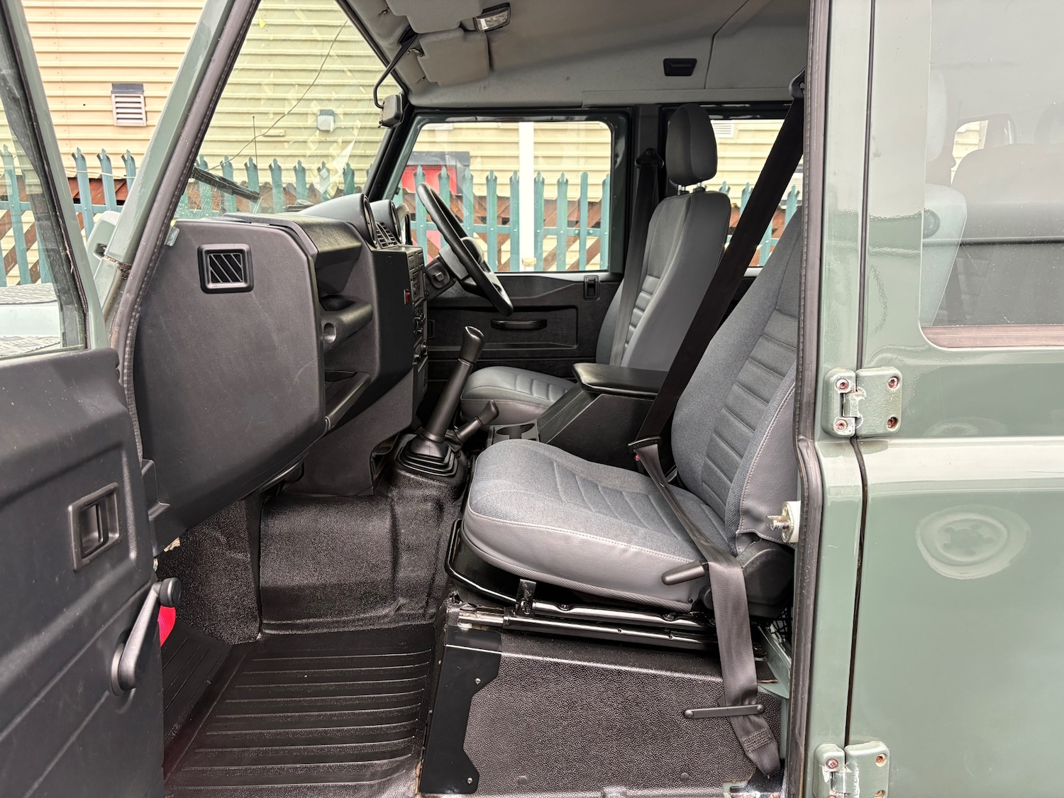 Used Land Rover Defender 2012 for sale - 76089387: Photo 19